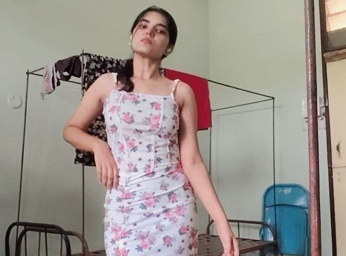 Sexy Indian Hot Babe Small Clip
