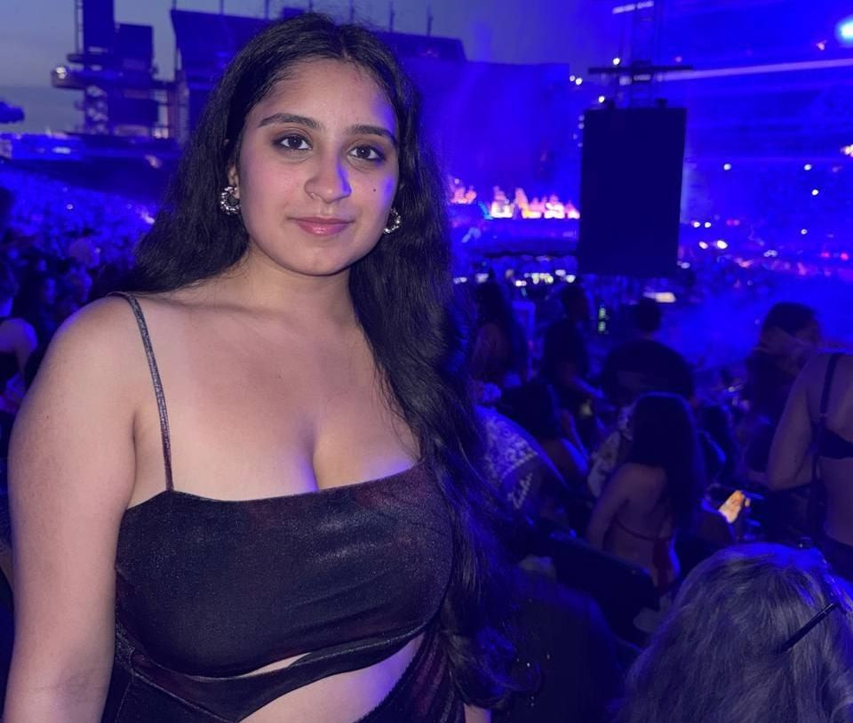 Mmsgram Hot desi girlfriend blowjob fucking in doggy style